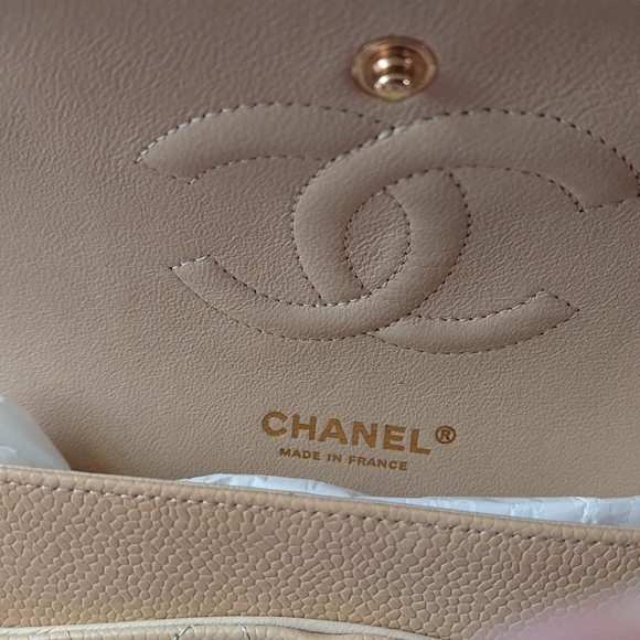 Chanel caviar classic flap bag medium beige GHW - Picture 5 of 12